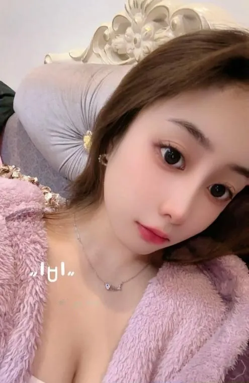 道理小骚货