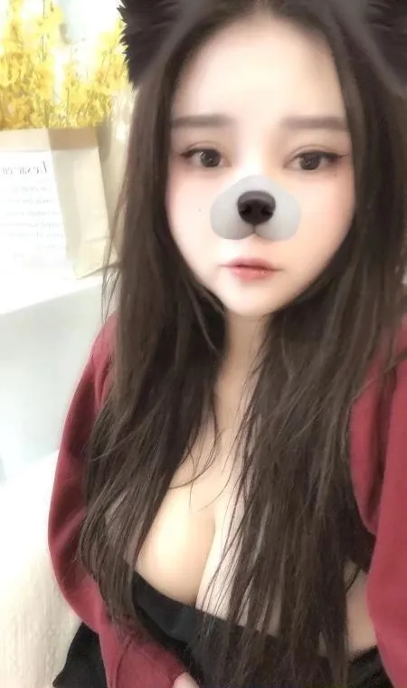 大胸妹子