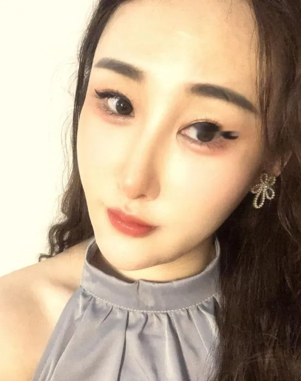 口活超爽的小姐姐