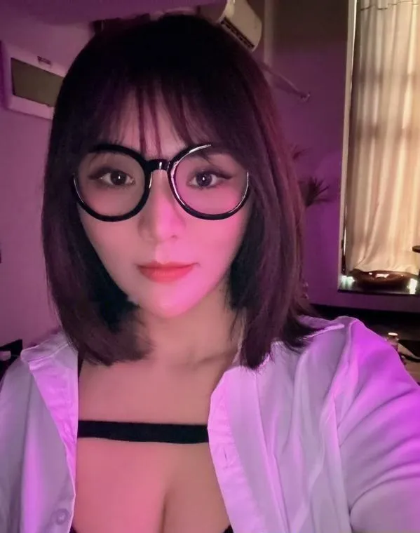 花都D奶美美