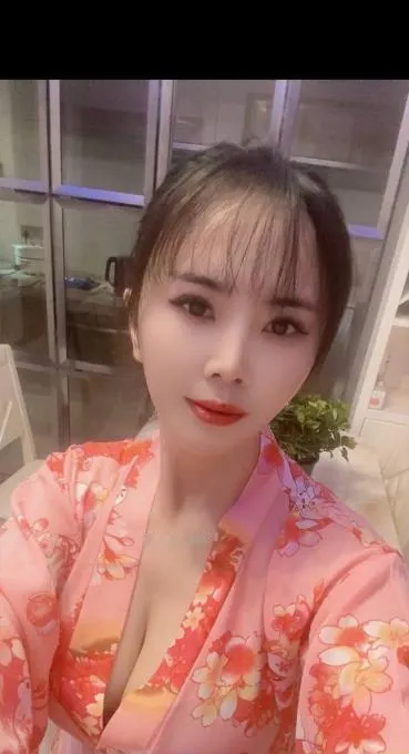 汉阳气质巨乳少妇