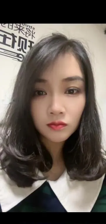 丰满会玩的妹子
