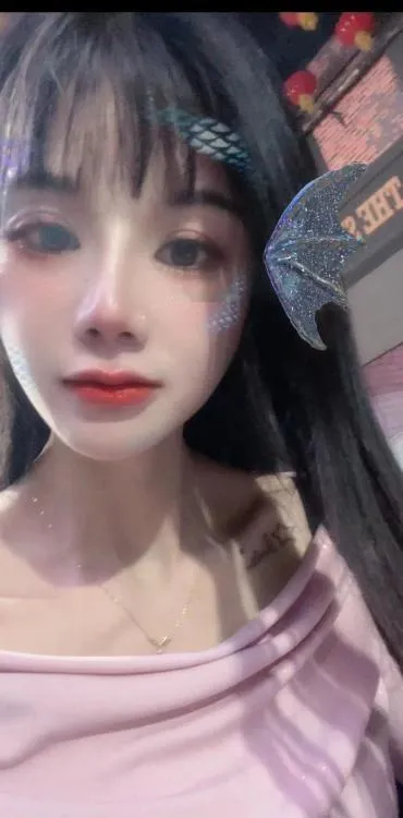 制服诱惑小骚货