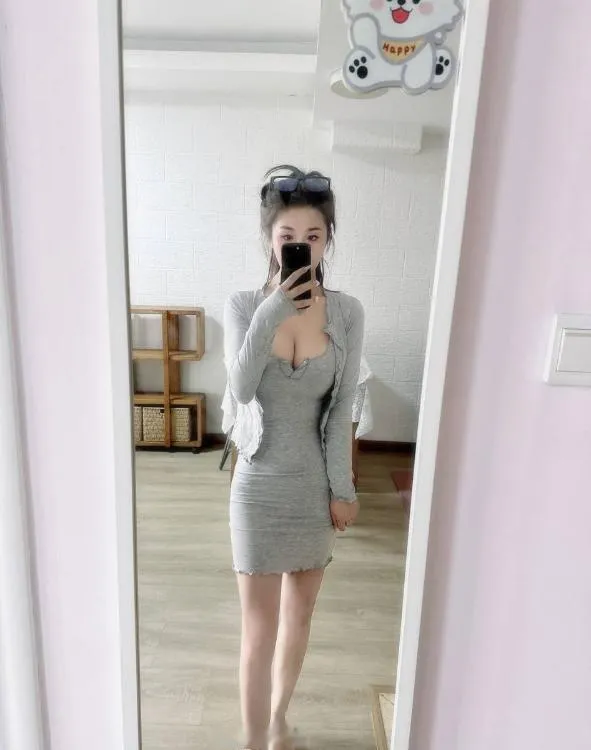 性感大胸好身材妹子