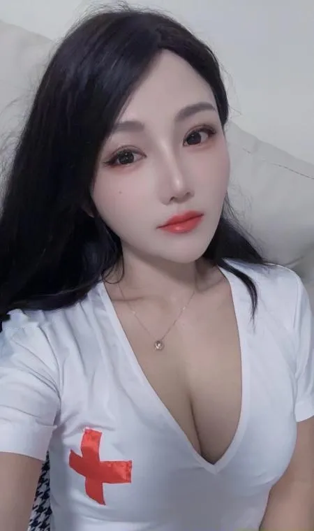 小腰精兮兮