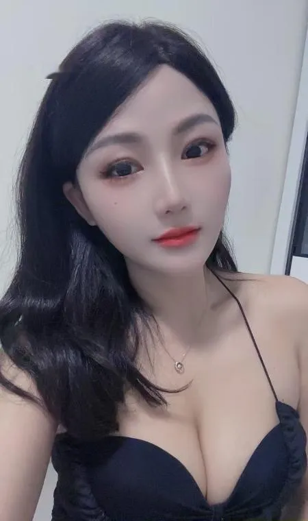 罗红牌兮兮