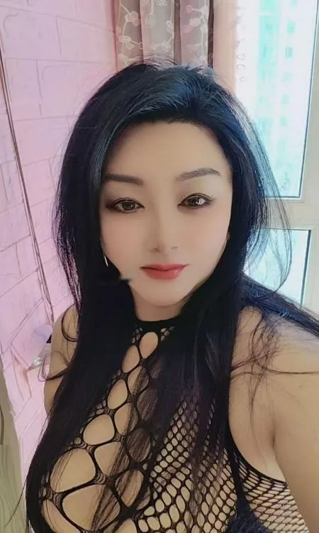 风骚丰腴骚姐姐