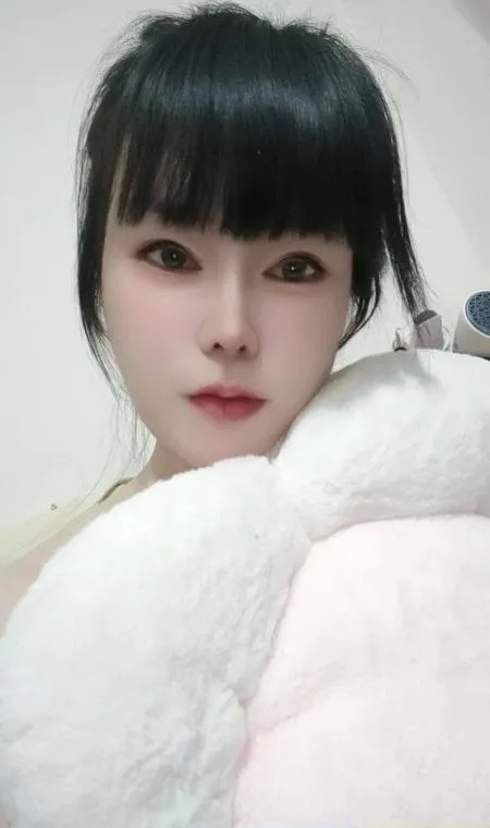 风情妩媚服务好妹子