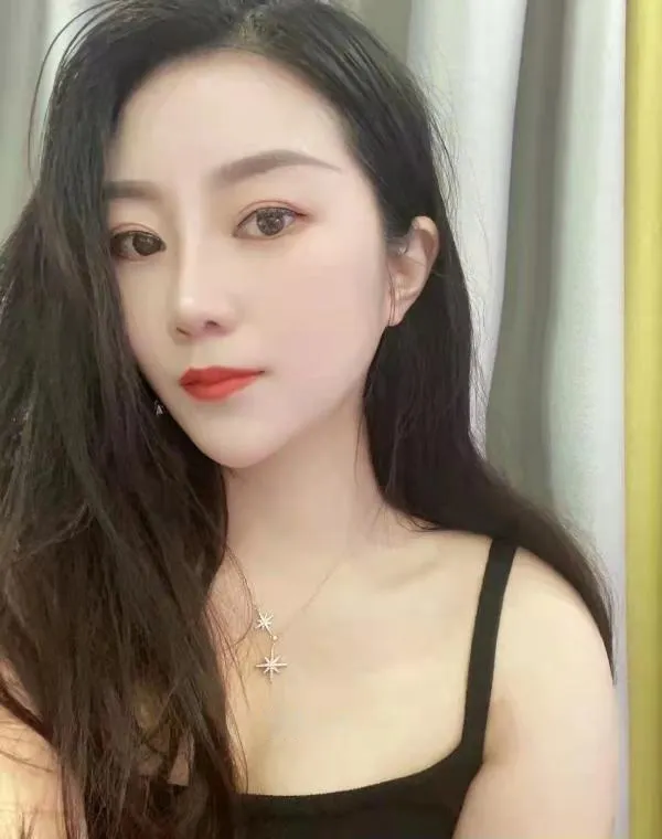 可爱小姐姐