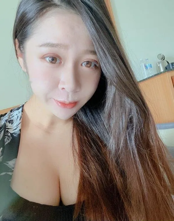 龙岗大奶御姐