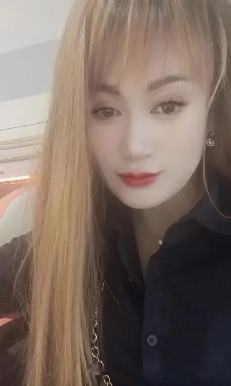 清爽骚妇