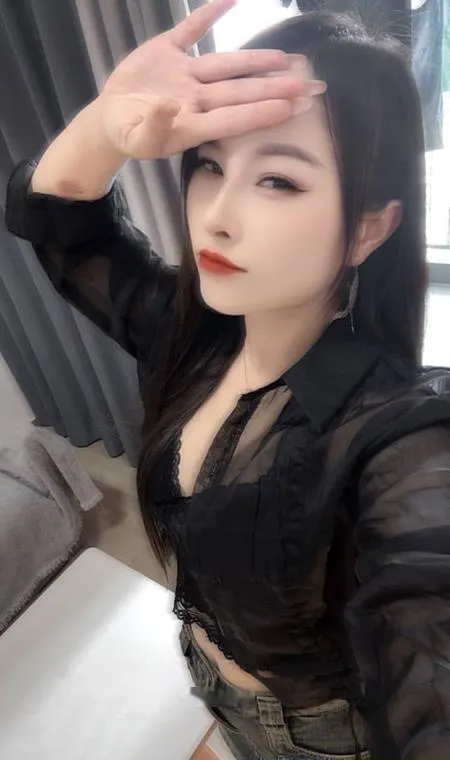 丰满肉欲的欢欢少妇