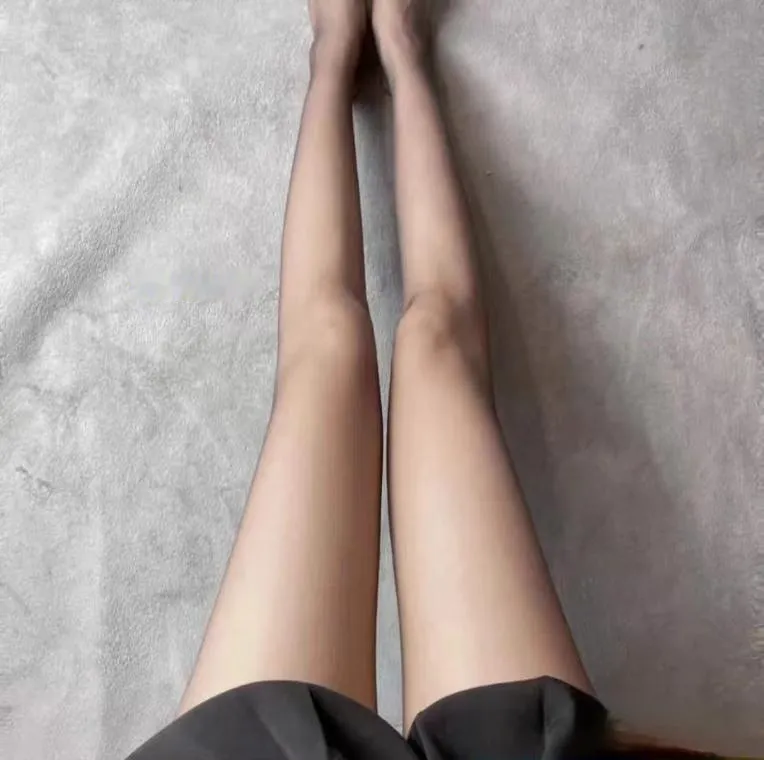 西青性感美腿小妹