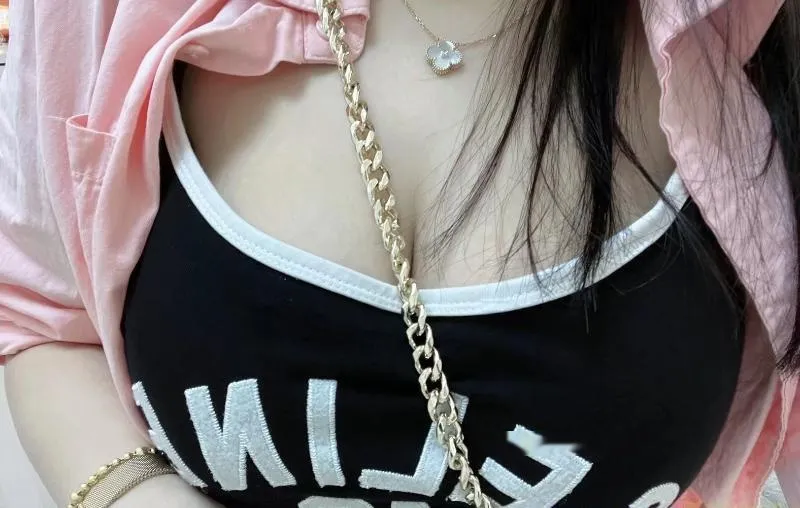 小蓝燕D杯白嫩御姐