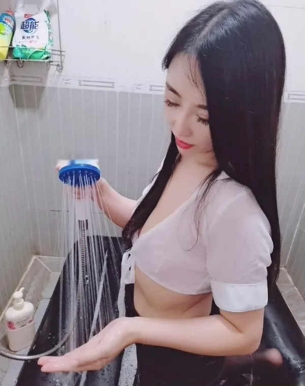 麦地水床心雨小姐姐