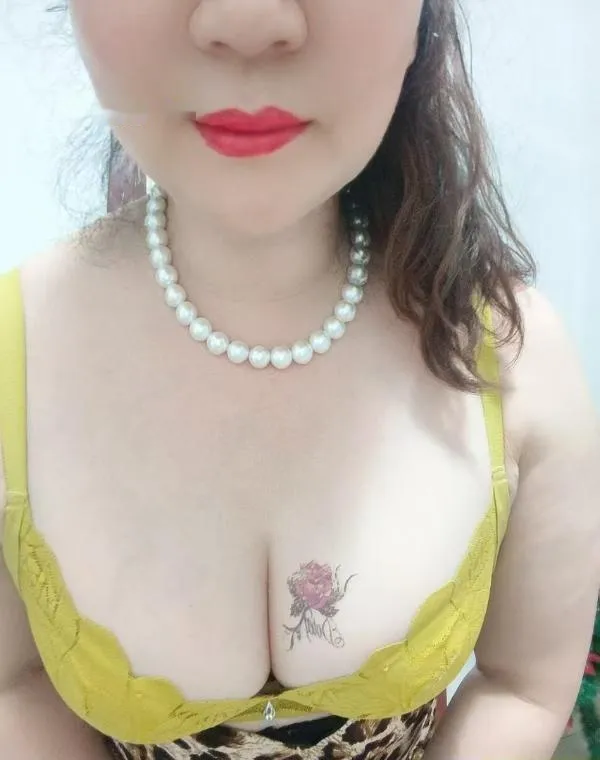 杭州东站大奶三通熟女