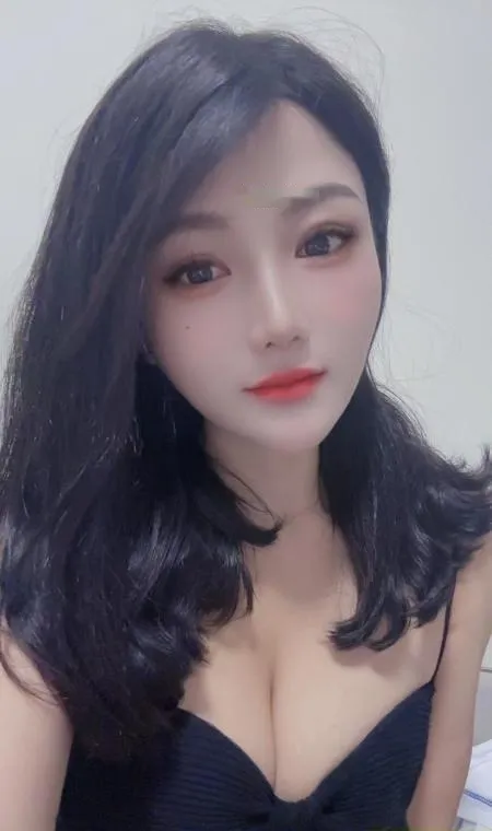 小腰精兮兮