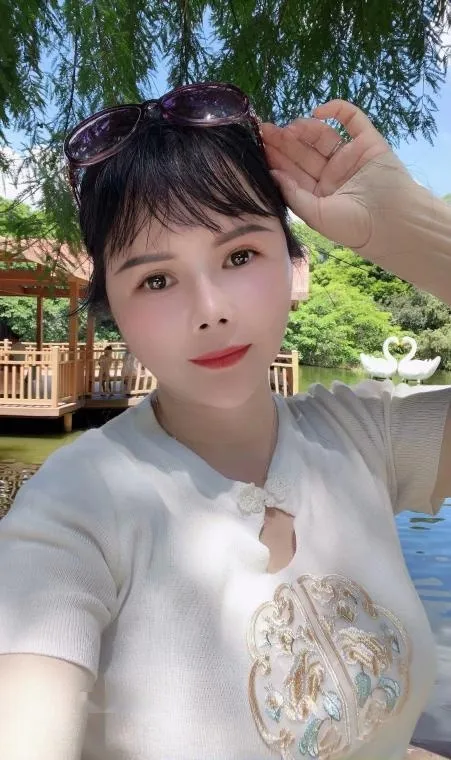 公明骚女柔柔