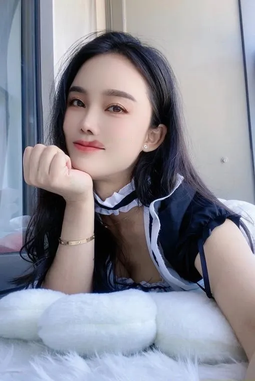 罗湖高挑倾城