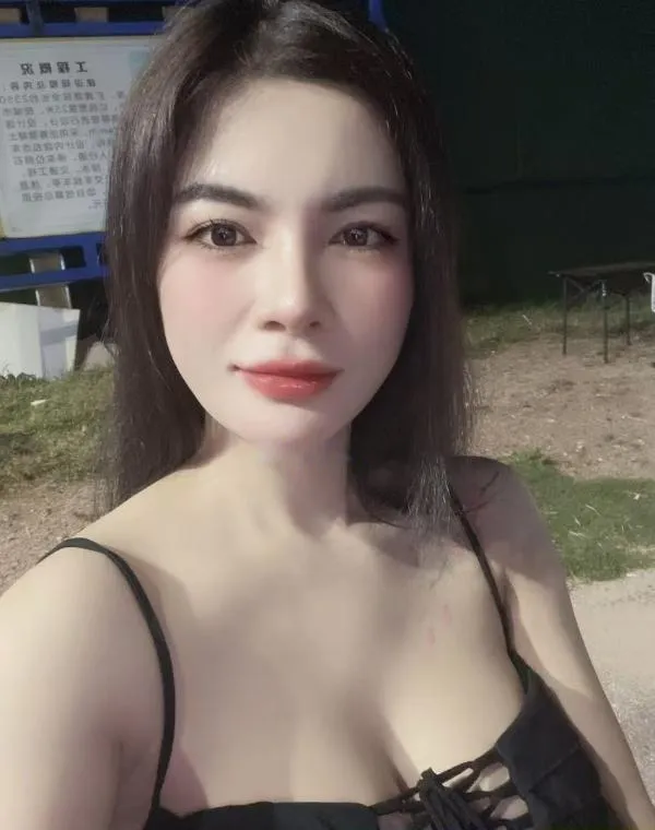 大奶越南美女