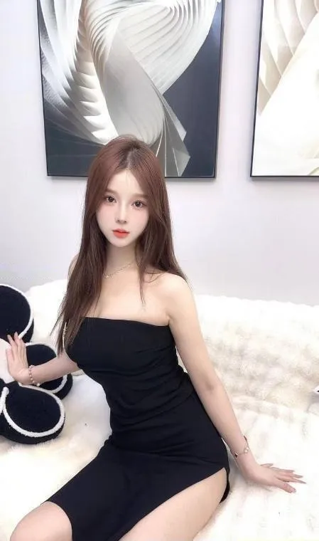 大胸高颜长腿妹