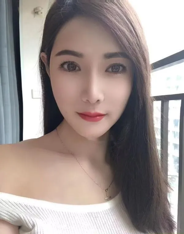 长腿姐姐熟透的樱桃