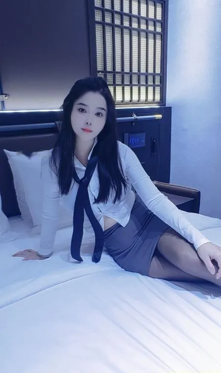 西丽长腿服务系薇薇