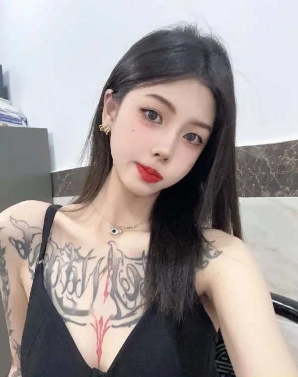 南城性感御姐