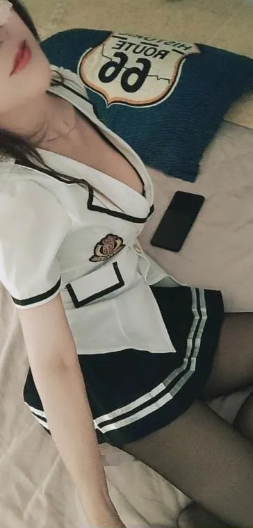 天河巨乳露露