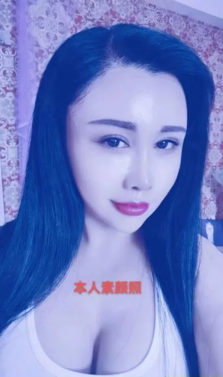 大胸口活王