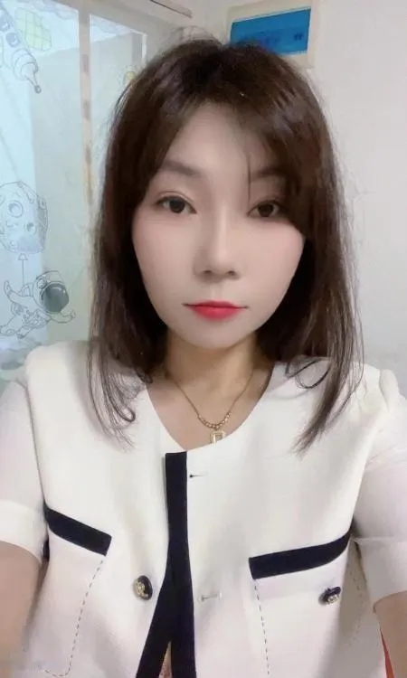 越秀丰满轻熟梦梦