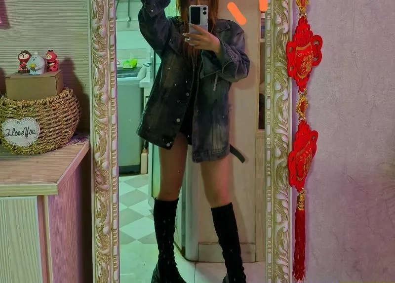 可爱小少妇