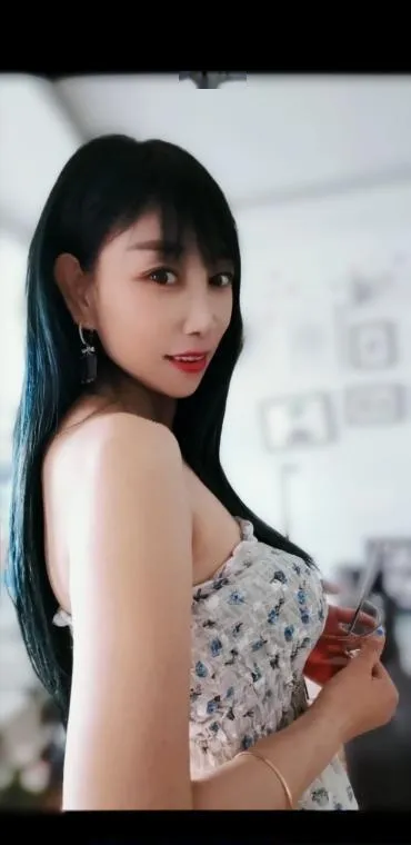 立水桥黑丝美腿瑜伽