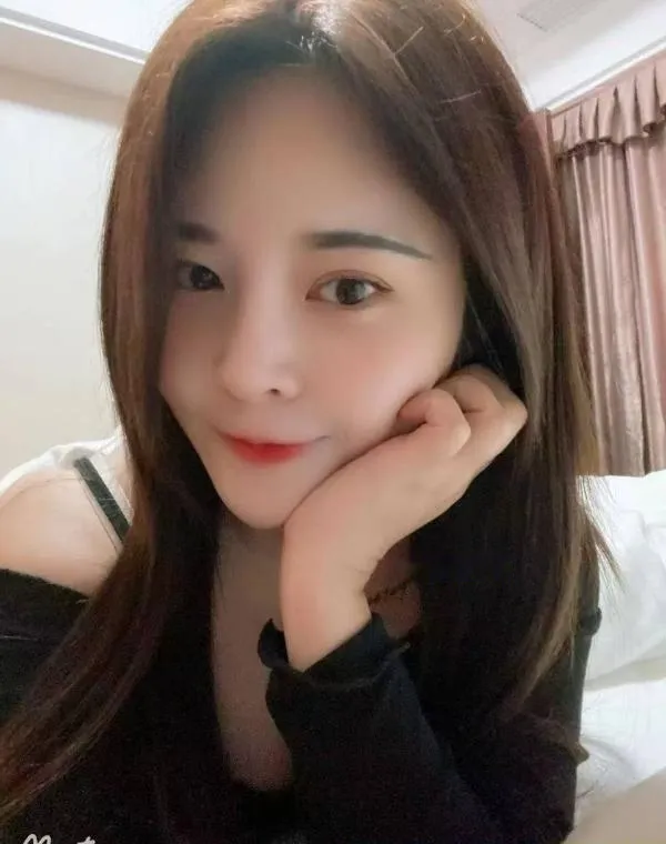 大胸服务好妹子