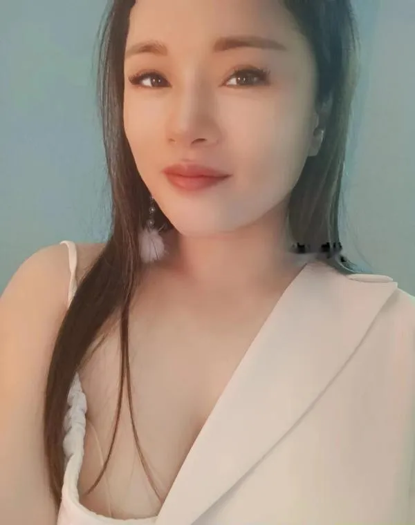 罗湖冰雪儿