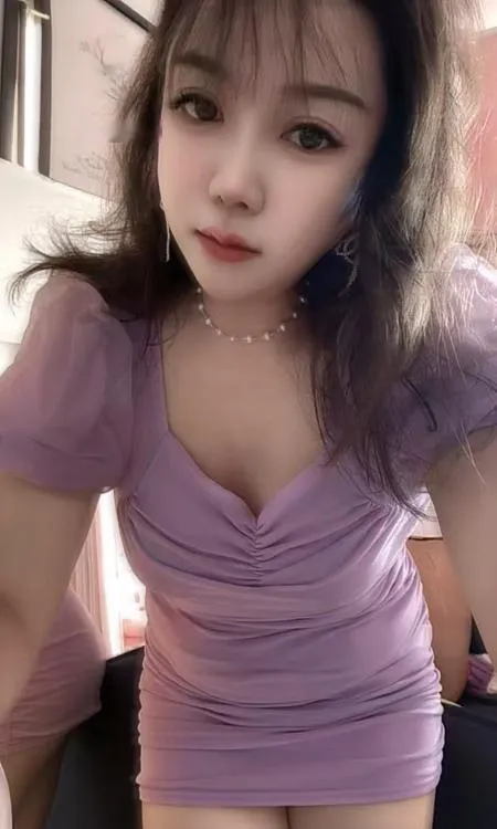 吴江财务妹子