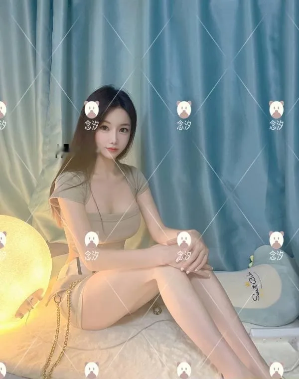 黑丝短裙颜值系念汐