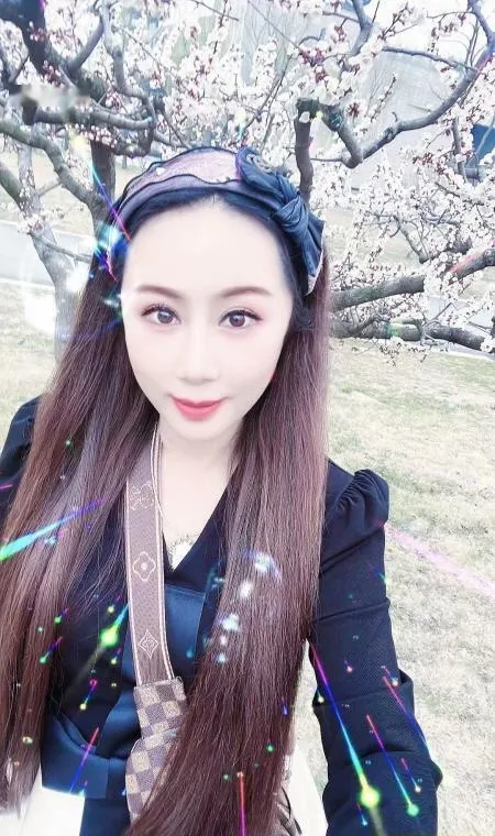 性价比的小少妇