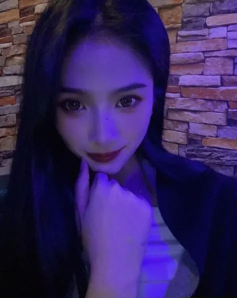 颜值美女老师