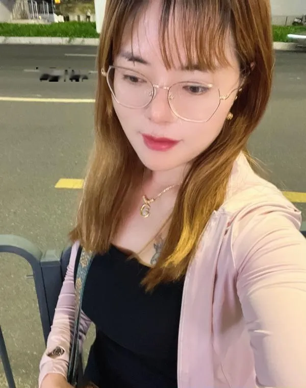 大胸温柔少妇思思