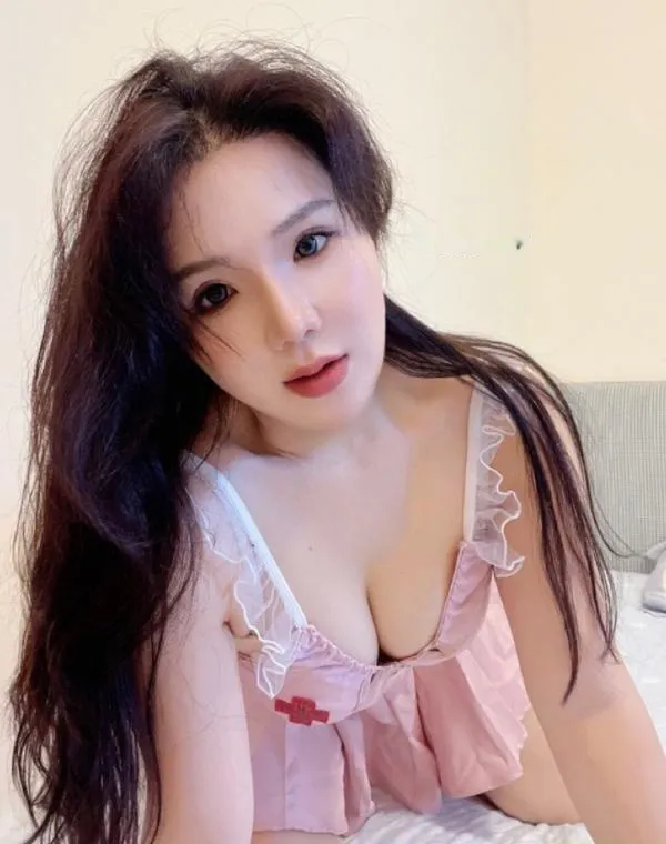 龙华嫩妹小雪