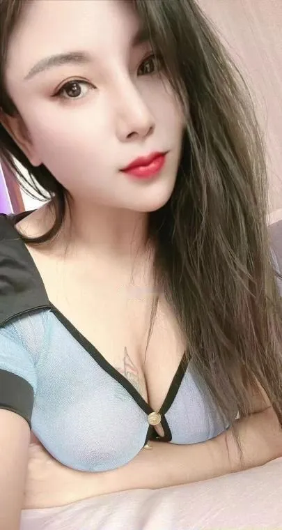 美臀芳芳老师