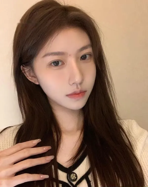 轻熟风御姐c胸长腿