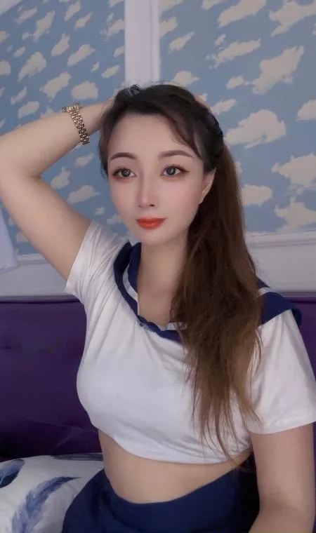 梅花园菲菲