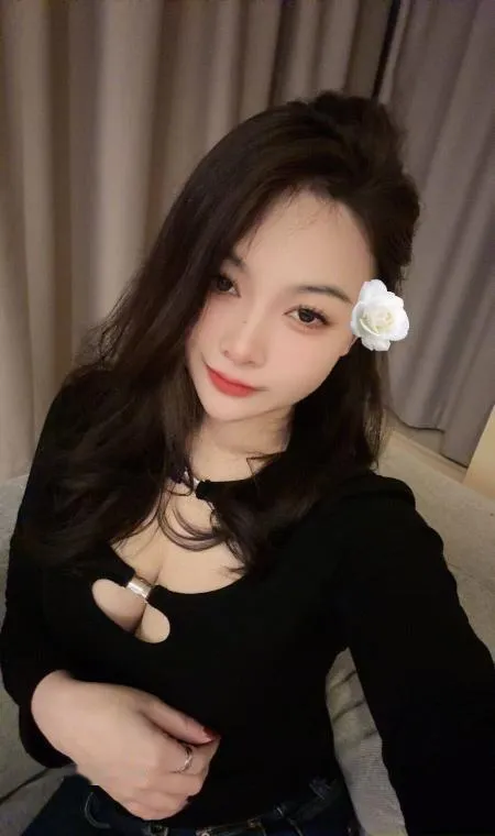 江宁路瑜伽小姐姐
