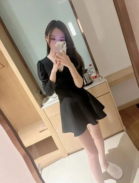 颜值服务美女