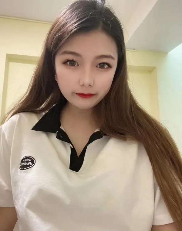 佛山肥臀妹子