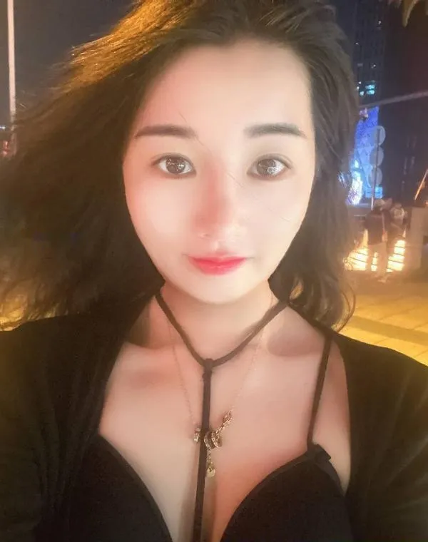 翘臀小少妇