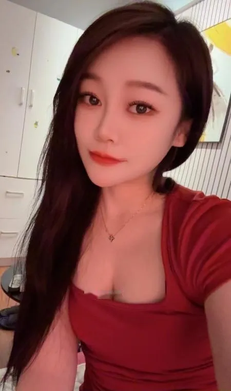 蜀山漂亮小姐姐