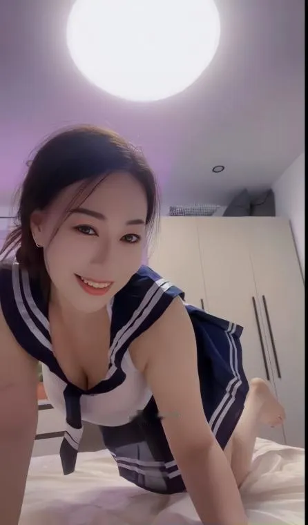 蜀山性感制服大奶丽霞